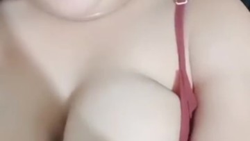 VCS bareng Kak Sofi Chubby Toge Montok